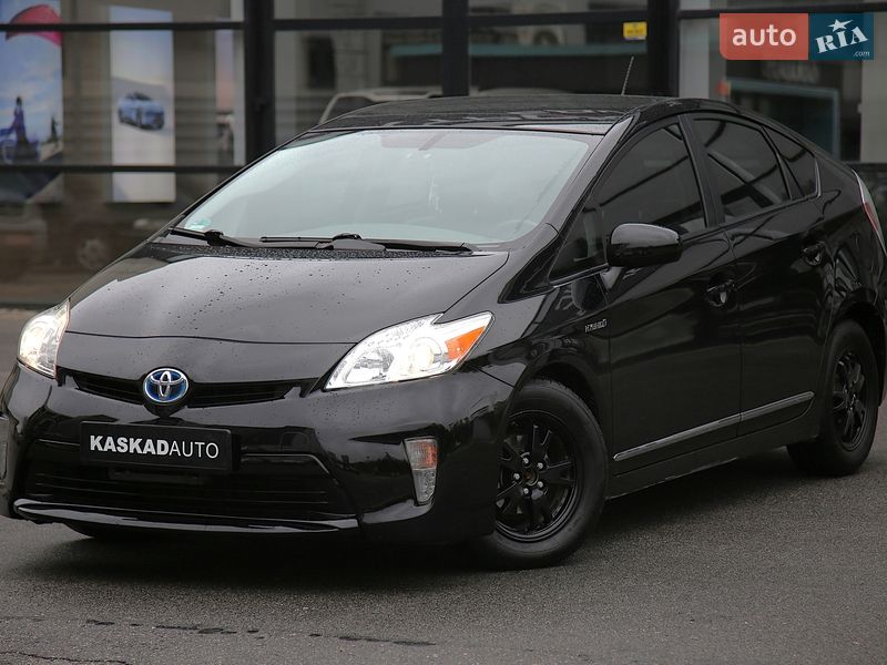Хэтчбек Toyota Prius 2014 в Харькове