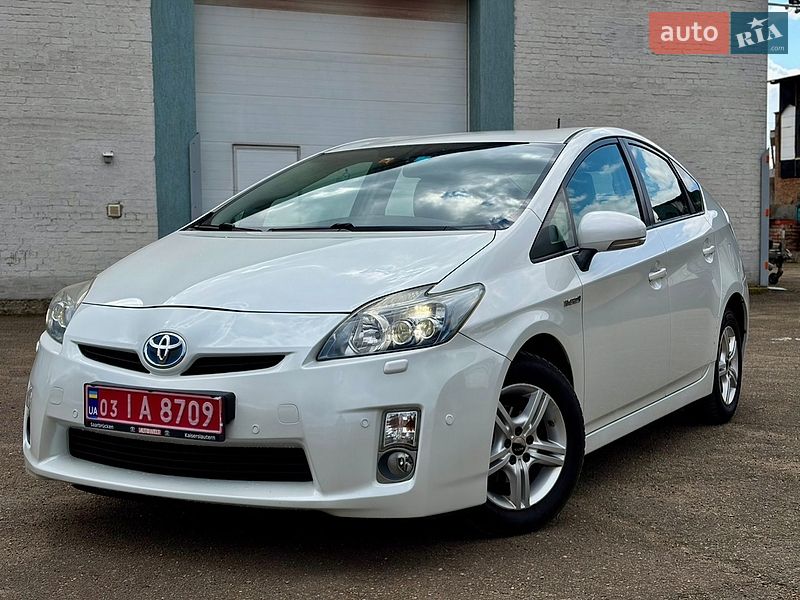 Хэтчбек Toyota Prius 2010 в Луцке