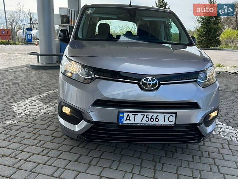 Мінівен Toyota Proace City Verso 2023 в Богородчанах