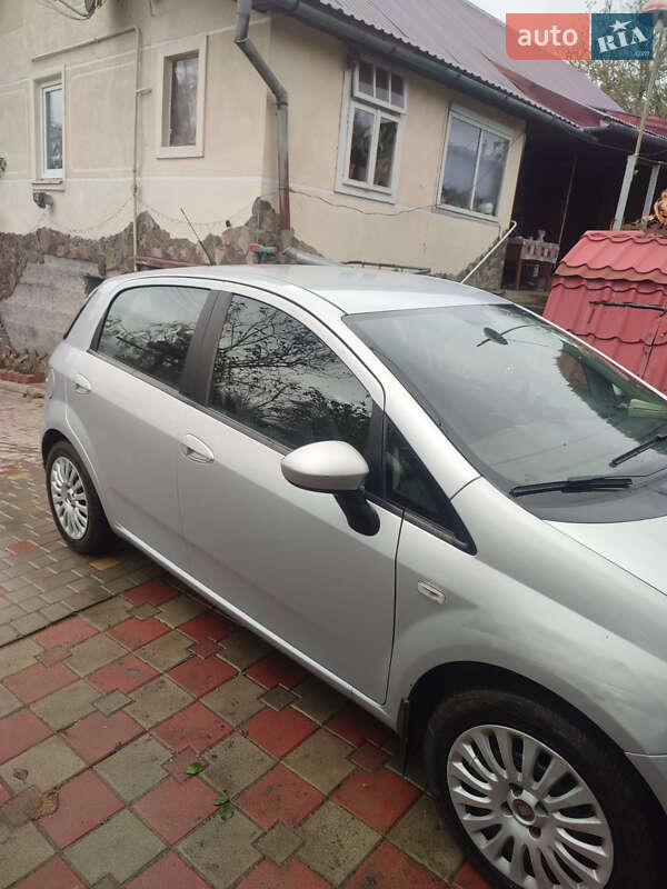 Хэтчбек Fiat Punto 2011 в Ходорове