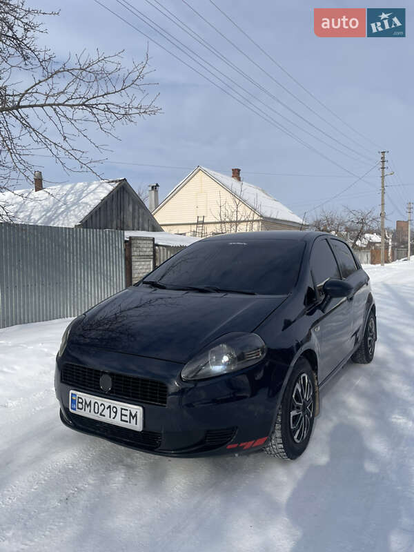 Хэтчбек Fiat Punto 2008 в Лебедине