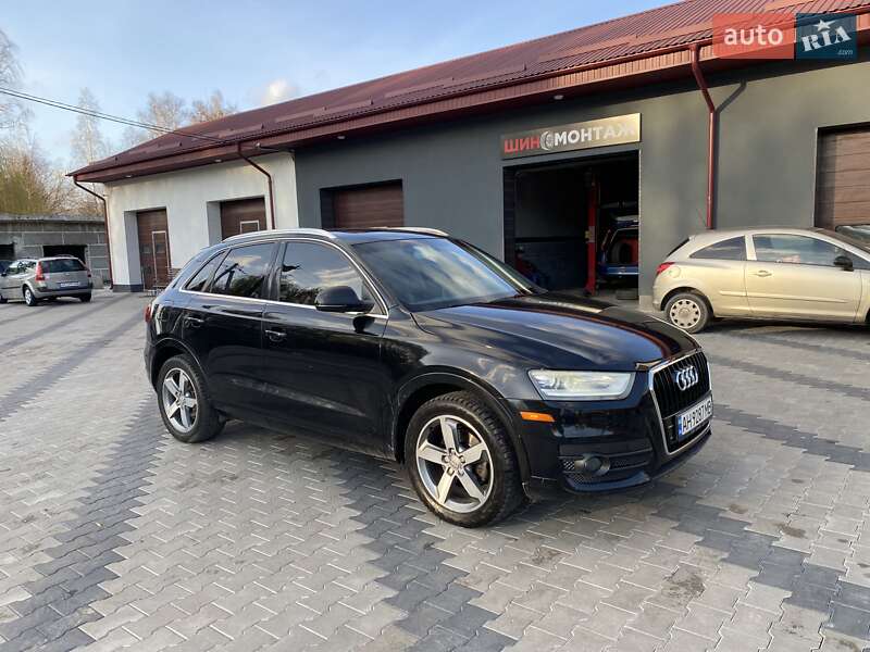 Внедорожник / Кроссовер Audi Q3 2014 в Житомире