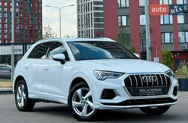 Позашляховик / Кросовер Audi Q3 2020 в Києві
