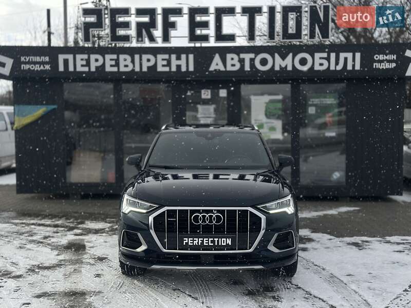Внедорожник / Кроссовер Audi Q3 2019 в Черновцах