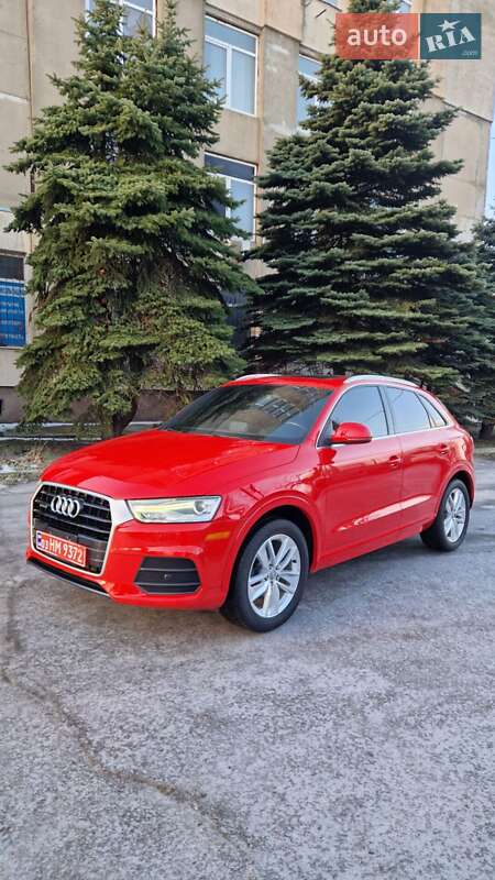 Внедорожник / Кроссовер Audi Q3 2016 в Николаеве