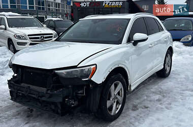 Позашляховик / Кросовер Audi Q3 2019 в Стрию Позашляховик / Кросовер Audi Q3 2019 в Стрию