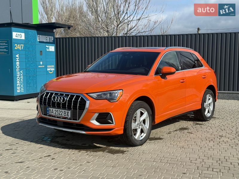 Внедорожник / Кроссовер Audi Q3 2020 в Кропивницком