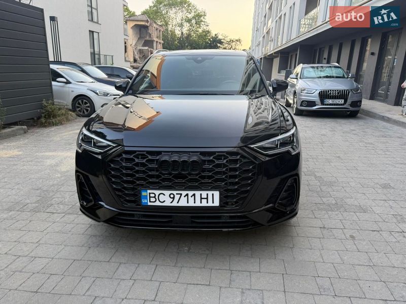 Внедорожник / Кроссовер Audi Q3 2020 в Львове