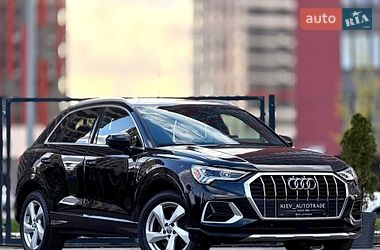 Внедорожник / Кроссовер Audi Q3 2019 в Киеве