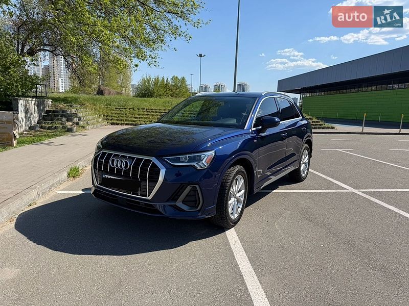 Позашляховик / Кросовер Audi Q3 2024 в Києві