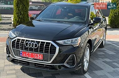 Внедорожник / Кроссовер Audi Q3 2020 в Киеве