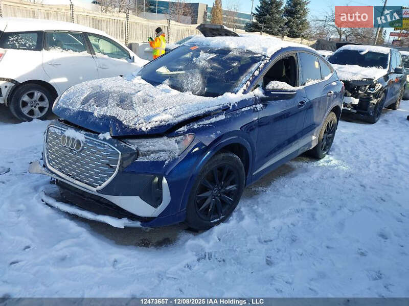 Внедорожник / Кроссовер Audi Q4 e-tron 2023 в Львове