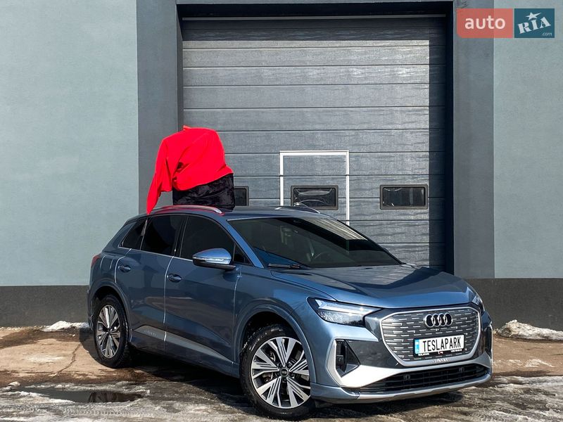 Внедорожник / Кроссовер Audi Q4 e-tron 2023 в Киеве