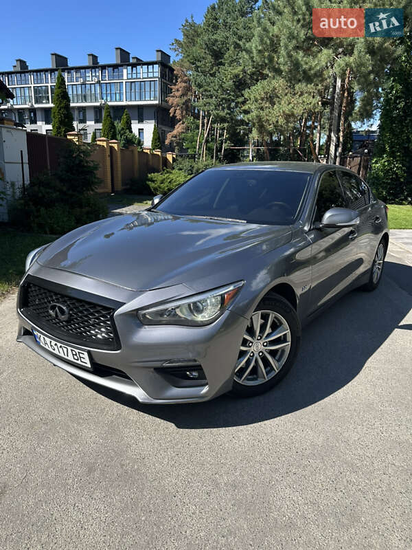 Седан Infiniti Q50 2015 в Киеве Седан Infiniti Q50 2015 в Киеве