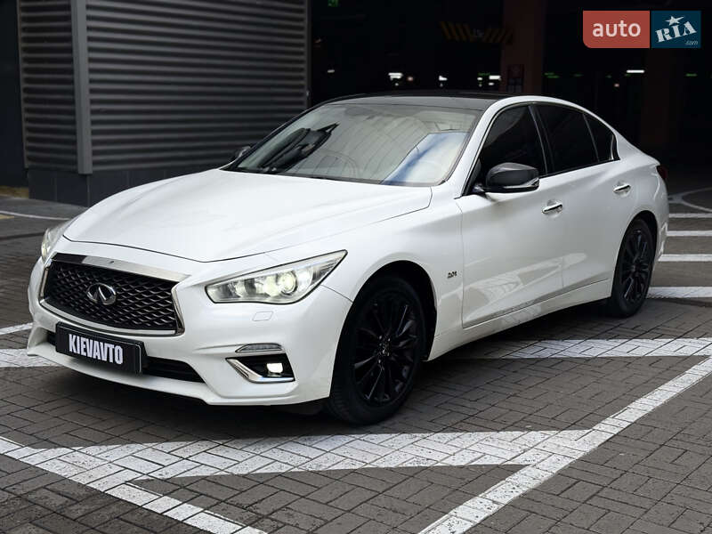 Седан Infiniti Q50 2018 в Киеве