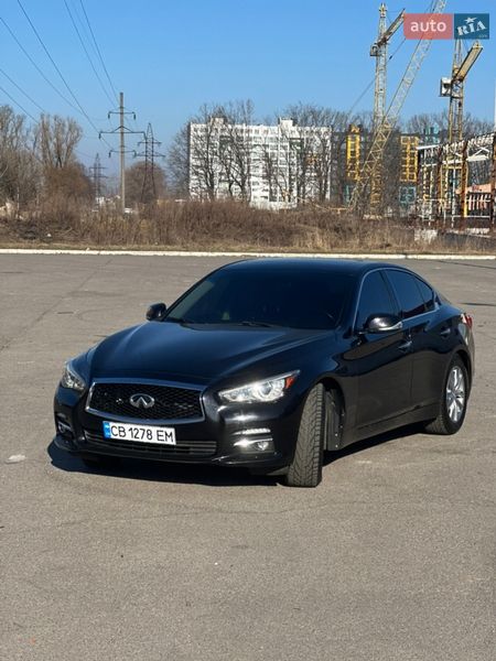 Седан Infiniti Q50 2013 в Чернигове Седан Infiniti Q50 2013 в Чернигове