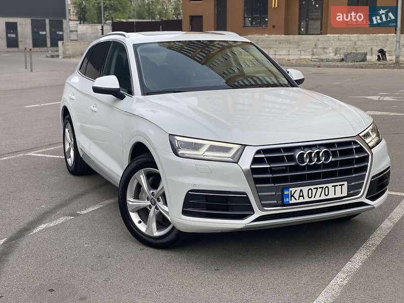 Внедорожник / Кроссовер Audi Q5 2019 в Киеве