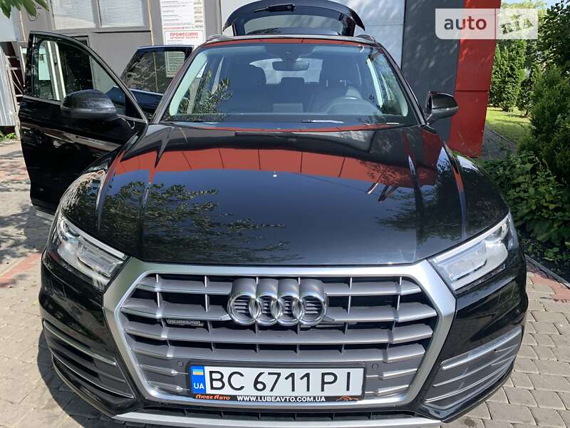 Позашляховик / Кросовер Audi Q5 2019 в Львові