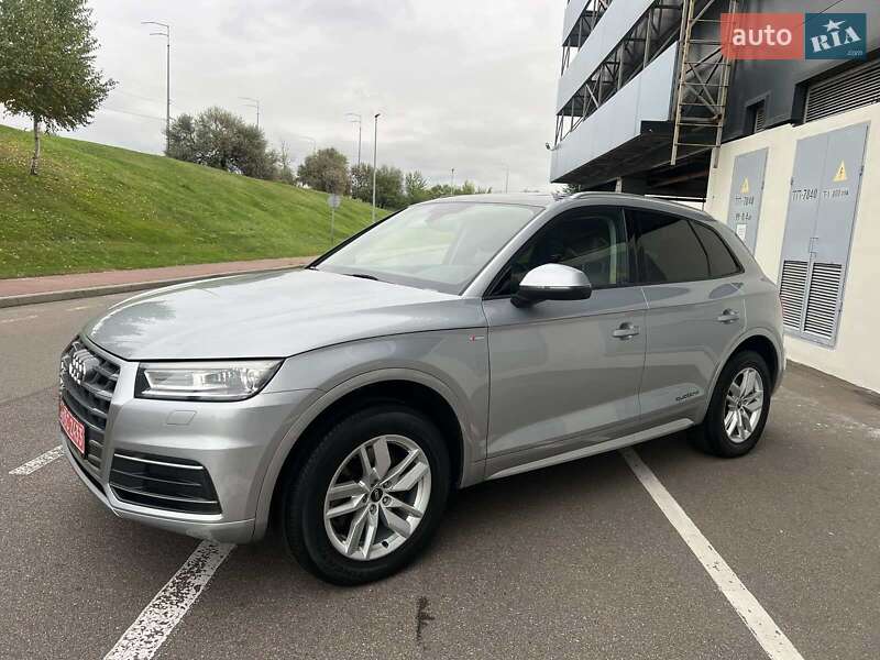 Внедорожник / Кроссовер Audi Q5 2018 в Киеве