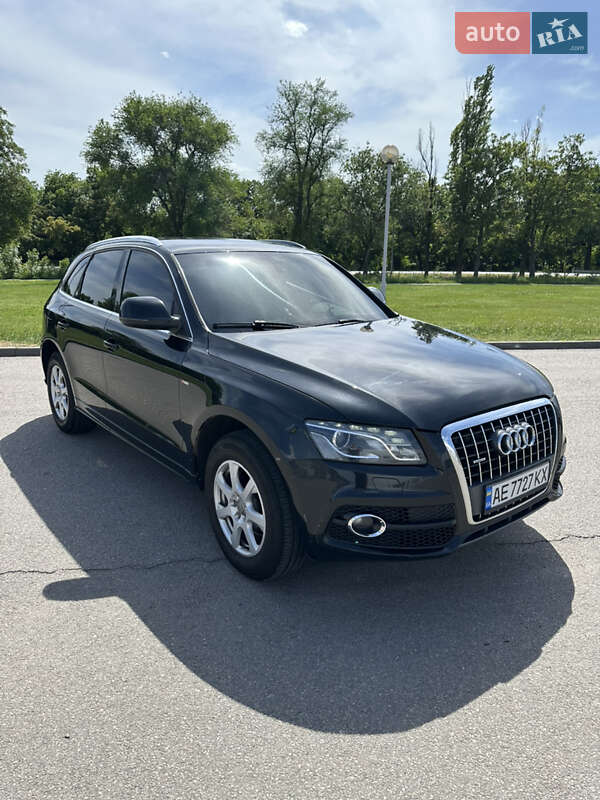 Внедорожник / Кроссовер Audi Q5 2009 в Днепре