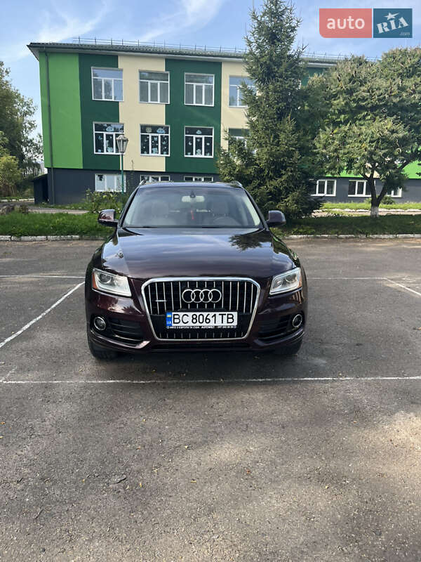 Внедорожник / Кроссовер Audi Q5 2015 в Городке