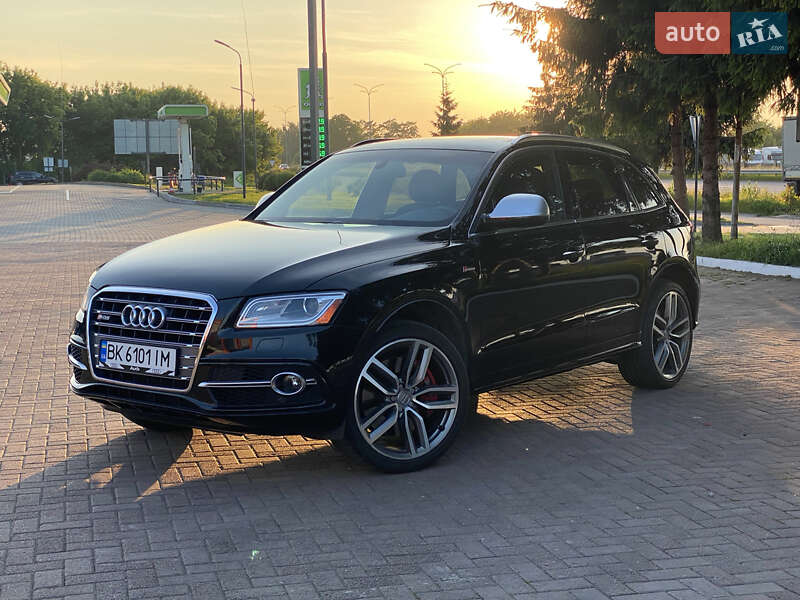 Позашляховик / Кросовер Audi Q5 2015 в Рівному Позашляховик / Кросовер Audi Q5 2015 в Рівному