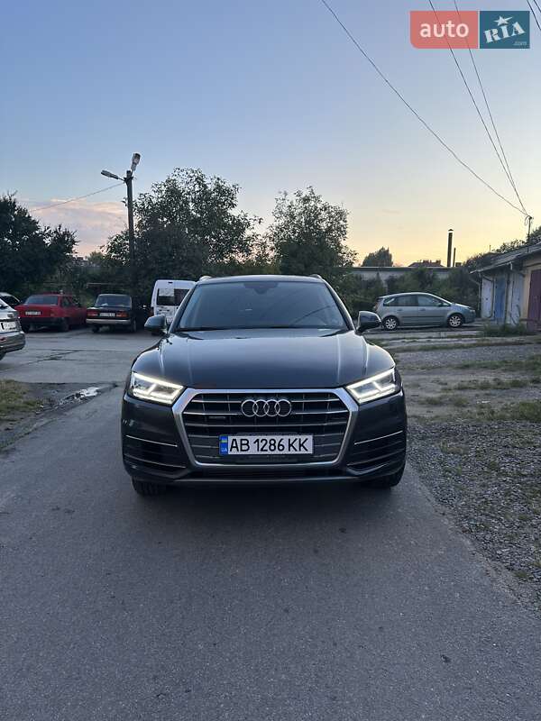 Внедорожник / Кроссовер Audi Q5 2018 в Славуте