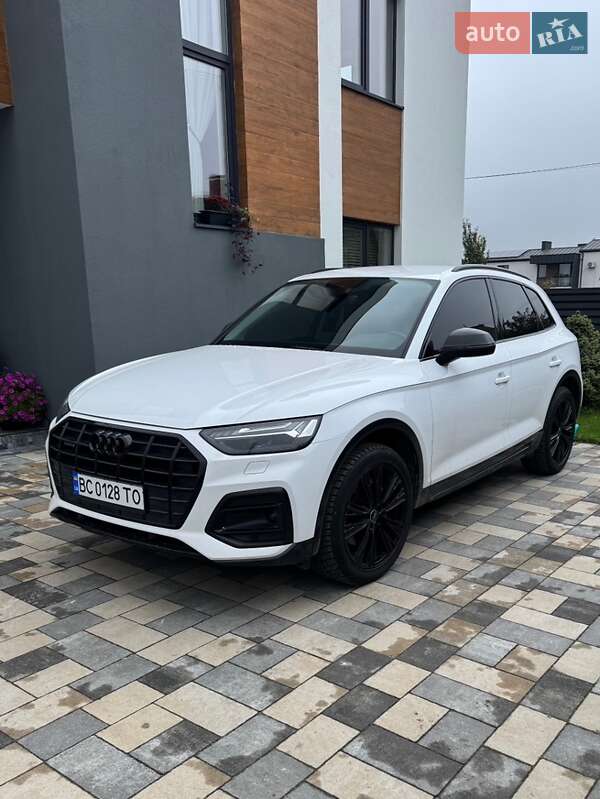 Внедорожник / Кроссовер Audi Q5 2021 в Львове