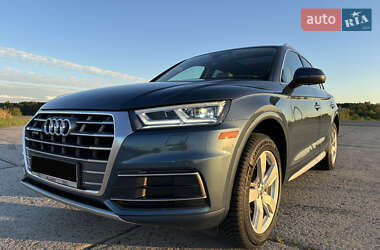 Позашляховик / Кросовер Audi Q5 2018 в Луцьку