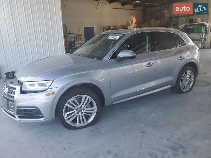 Внедорожник / Кроссовер Audi Q5 2017 в Одессе