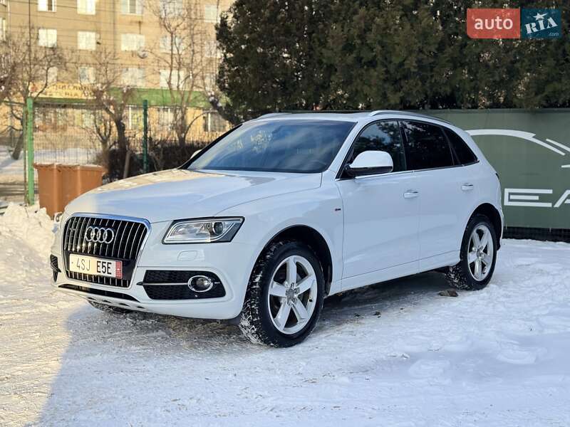 Позашляховик / Кросовер Audi Q5 2016 в Чернівцях