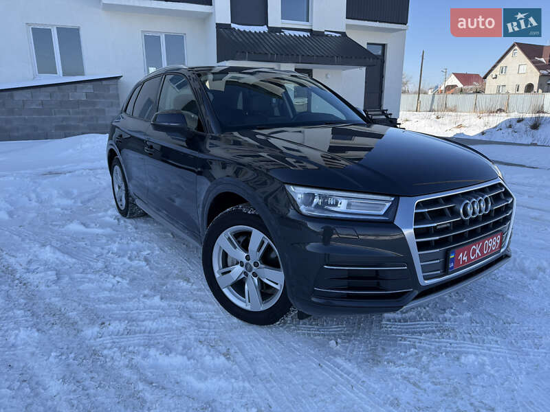 Внедорожник / Кроссовер Audi Q5 2018 в Ровно
