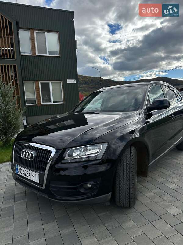 Внедорожник / Кроссовер Audi Q5 2012 в Ужгороде