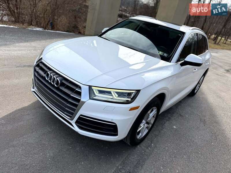 Внедорожник / Кроссовер Audi Q5 2020 в Луцке