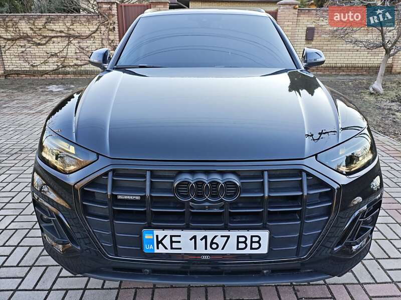 Внедорожник / Кроссовер Audi Q5 2022 в Запорожье