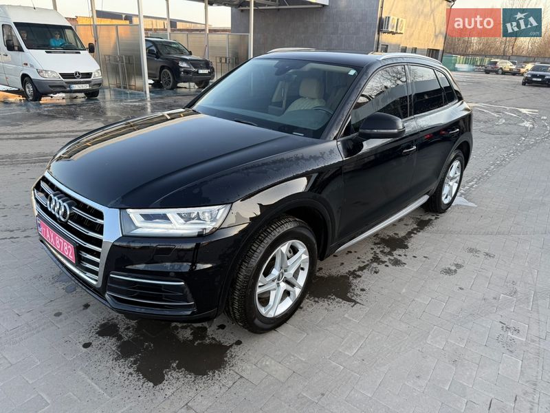 Внедорожник / Кроссовер Audi Q5 2018 в Лубнах
