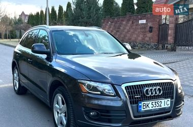 Внедорожник / Кроссовер Audi Q5 2011 в Ровно