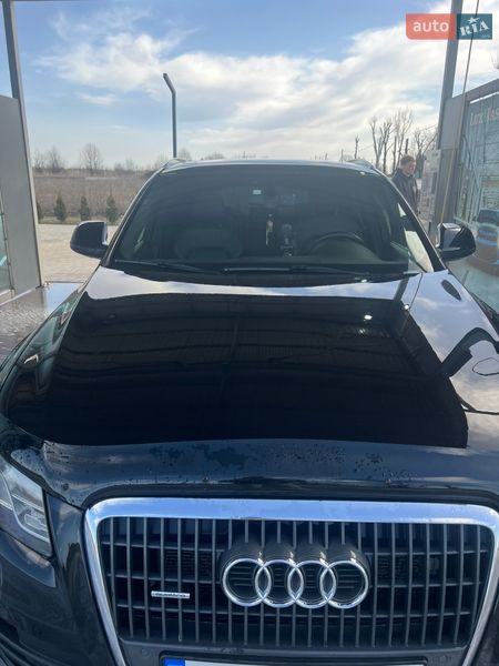 Внедорожник / Кроссовер Audi Q5 2010 в Золочеве