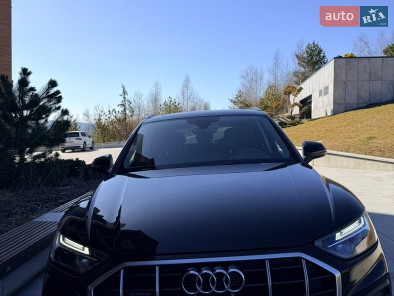 Позашляховик / Кросовер Audi Q5 2020 в Львові