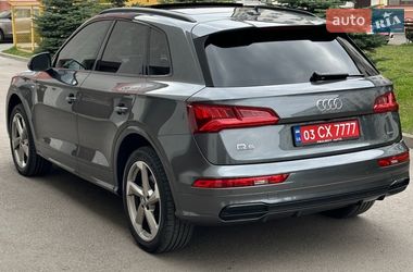Позашляховик / Кросовер Audi Q5 2020 в Києві