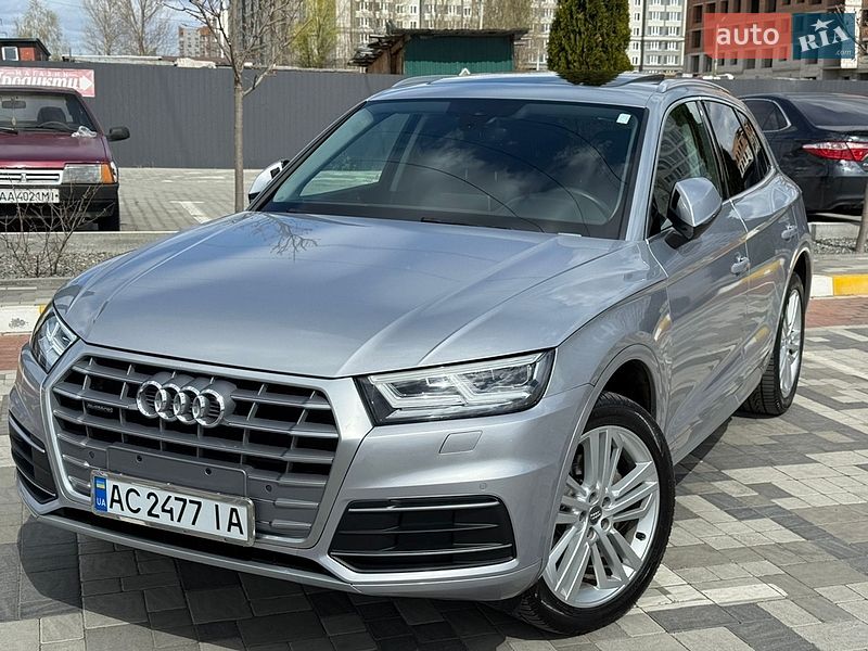 Внедорожник / Кроссовер Audi Q5 2017 в Киеве
