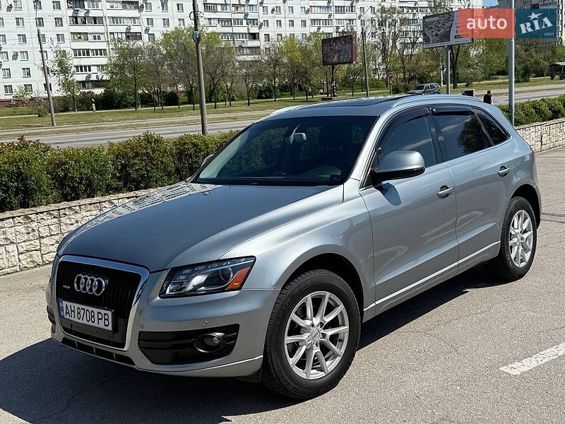 Внедорожник / Кроссовер Audi Q5 2010 в Запорожье