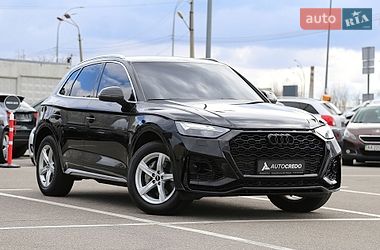 Позашляховик / Кросовер Audi Q5 2020 в Києві