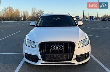 Позашляховик / Кросовер Audi Q5 2015 в Києві