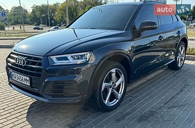 Внедорожник / Кроссовер Audi Q5 2020 в Киеве