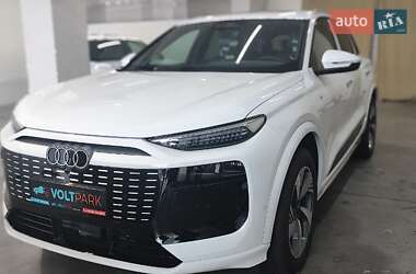 Внедорожник / Кроссовер Audi Q6L e-tron 2025 в Киеве