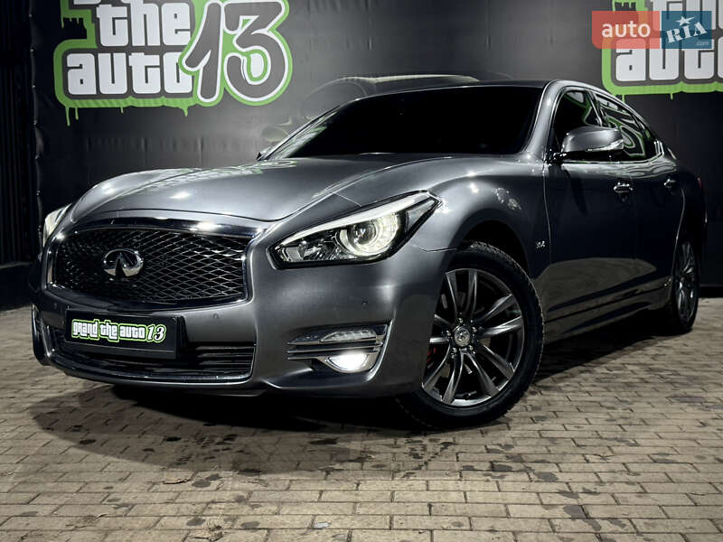 Седан Infiniti Q70 2015 в Одессе Седан Infiniti Q70 2015 в Одессе