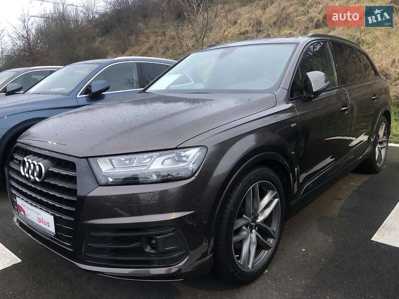Внедорожник / Кроссовер Audi Q7 2017 в Кременчуге Внедорожник / Кроссовер Audi Q7 2017 в Кременчуге
