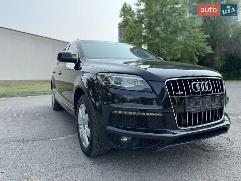Внедорожник / Кроссовер Audi Q7 2011 в Днепре