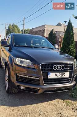 Позашляховик / Кросовер Audi Q7 2009 в Києві